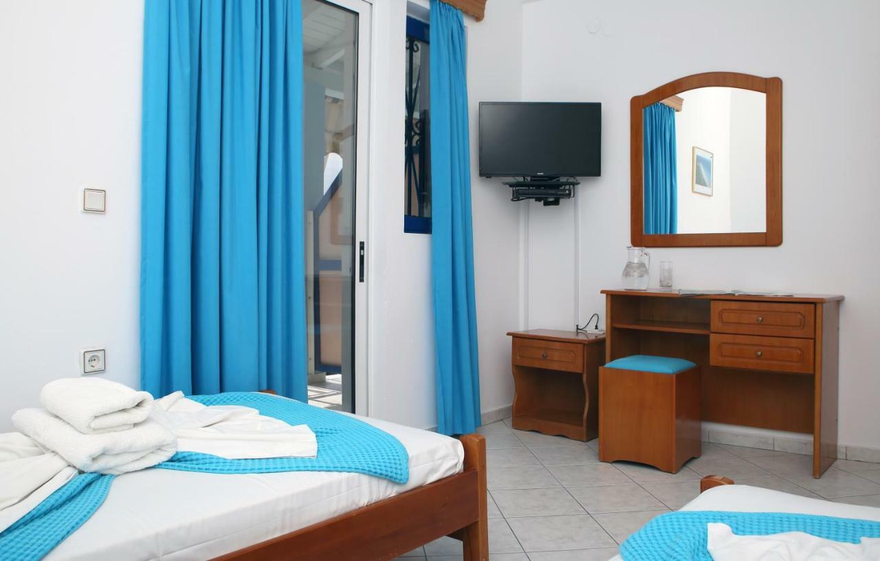 Theocharis Bros - Studios Apartments Áyios Nikítas Eksteriør billede